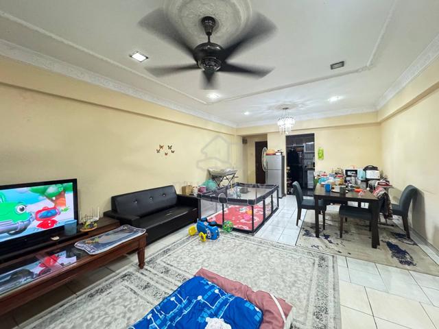 Puteri Court 1