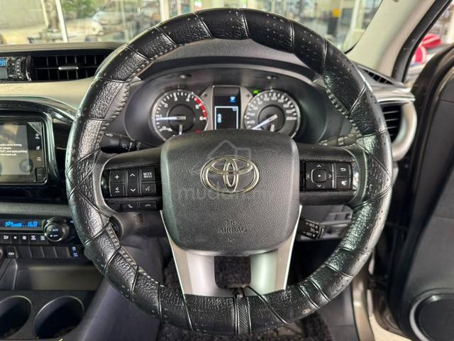 TOYOTA HILUX 2.4L V (A) NEW MODEL FULL Spe'c - 5