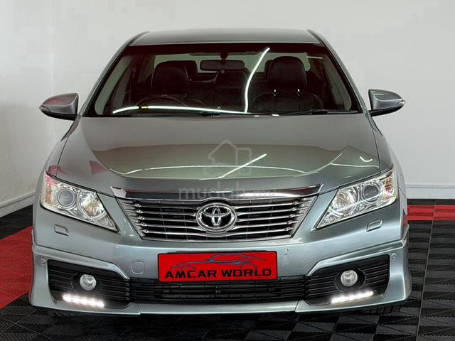 ORI13 Toyota CAMRY 2.5 V BLACK INTERIOR ONE OWNER - 2