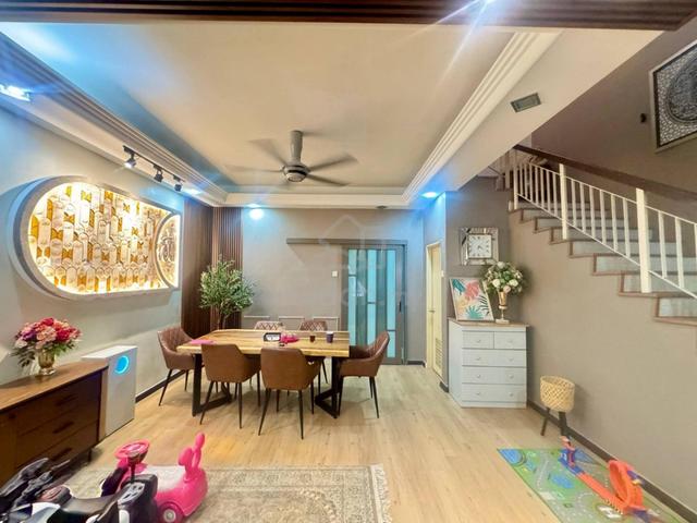 Freehold Fully Renovated 2 Storey Terrace 🔥🔥 Below Market 🔥🔥 1