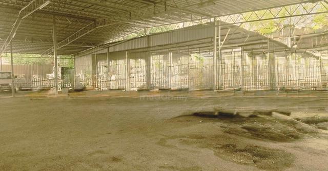 Puchong Taman Paik Siong 1 Storey Warehouse For Sale 1