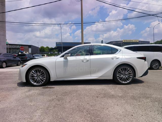 2021 Lexus IS300 2.0 VER-L SUNROOF 3LED 4CAM UNREG - 5