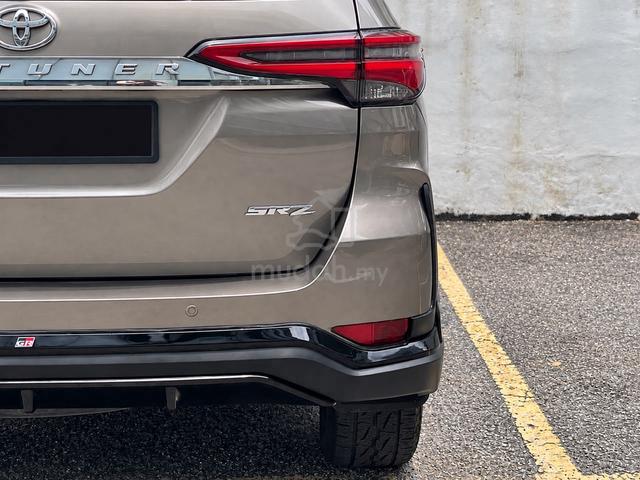 4WD SRZ FUL SPEC GR B/KiT 7SEAT TOYOTAFORTUNER 2.7 - 5