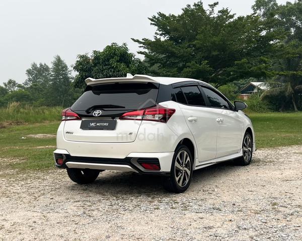 2023 Toyota YARIS 1.5 E (A)F/S/R⭐️BSM⭐️MILES 49K - 4