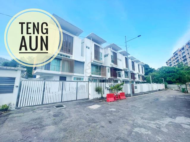 3-Storeys Terrace 2438sqft Gated Quattro Zen Padang Tembak Ayer Itam 1