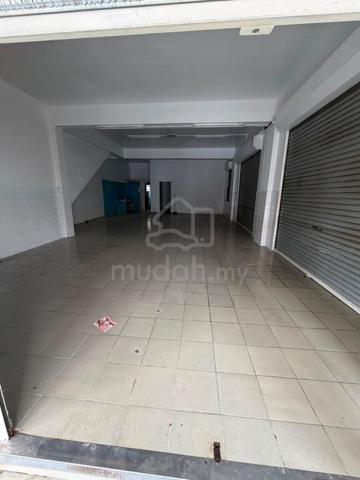 Ground floor shop lot for rent at taman equine seri kembangan (endlot) 1