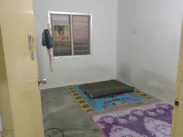 Kulim Square Flat 4