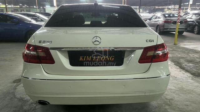 2010 Mercedes Benz E250 1.8 CGI (A) UK SPEC - 4