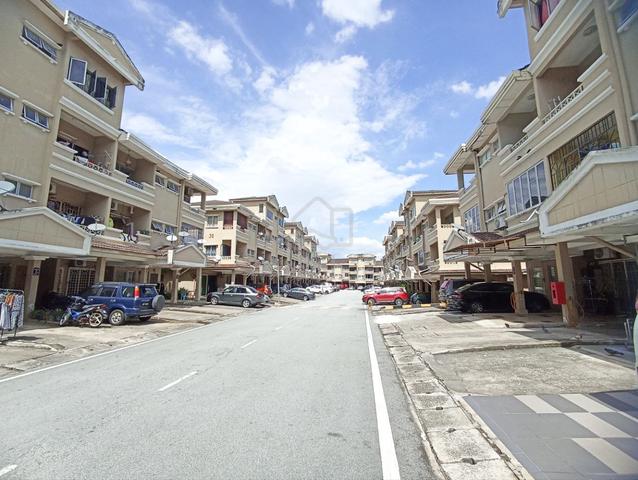 MURAH🔥🔥 Sri Mahligai Townhouse Seksyen 9 Shah Alam 1