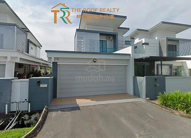 Double Storey Semi Detached at Grace Avenue 1