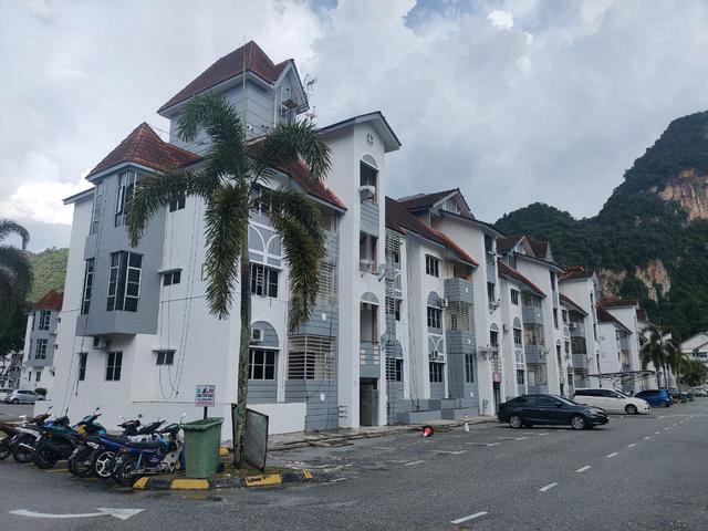 Alpine Village Apartment 2