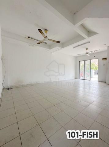 Super Below Market Price Teluk Panglima Garang 2sty House Good conditi 1