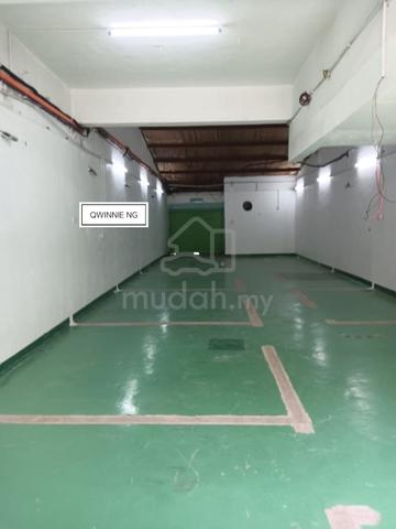PARIT Buntar 1.5storey terrace light industry TAMAN Kedidi For Rent 1