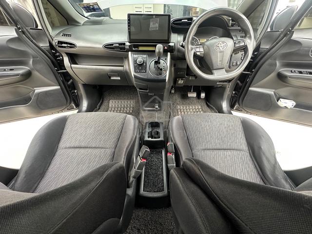 Toyota WISH 1.8 S (A) - 2