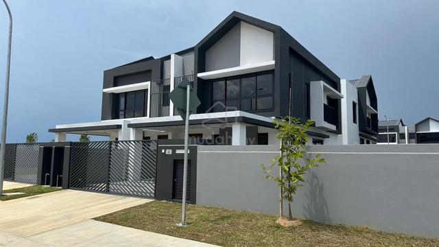 FREEHOLD SEMI D CLUSTER Casablanca 1 Alam Impian Shah Alam 1
