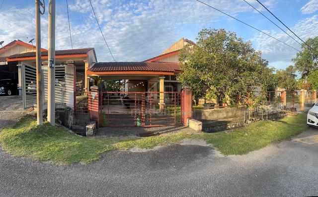 (Nonbumi) Rumah SemiD Taman Seri Gamelan Untuk dijual 1