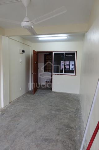 Flat PKNS Seksyen 7 Shah Alam 1