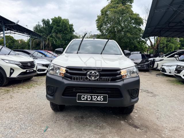 Toyota HILUX 2.4 Single Cab Car king 12k km(M)-25 - 2