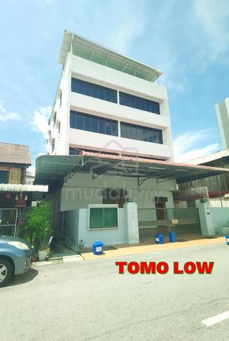 Best Buy Full Renovated Georgetown 4.5 Storey Building For Sale 1