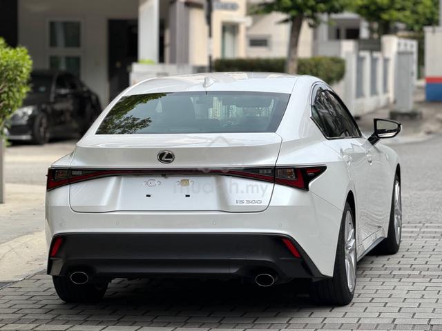 2023 Lexus IS300 2.0 BASE - 3