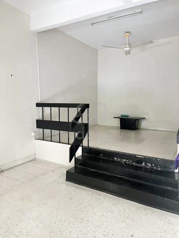 4 bedroom 2 Storey Terrace @ Seksyen 19, Petaling Jaya 3
