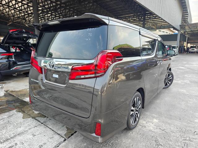 2022 Toyota Alphard 2.5 SC 4.5 S/Roof BSM DIM P/B  - 2