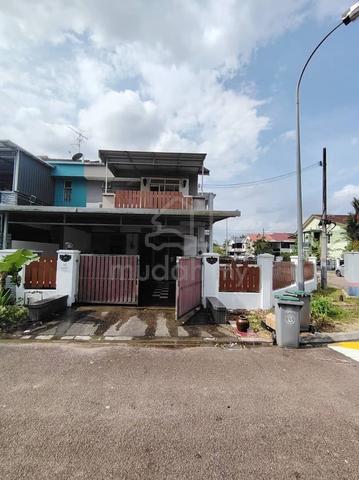 Nusa Bestari , double storey Corner lot , for Sale 1