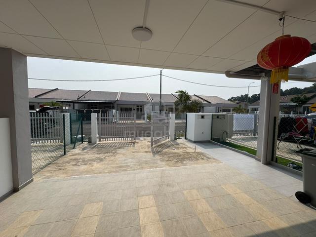 Brand New Single Storey Terrace House at Taman Tasik Utama for rent 1