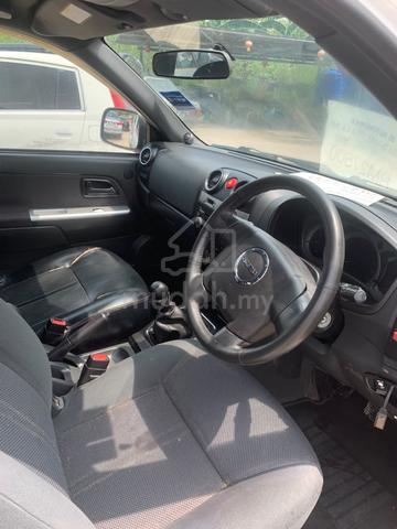 2012 Isuzu D-MAX 2.5 DDI ITEQ 4X4 (PREMIUM) - 5