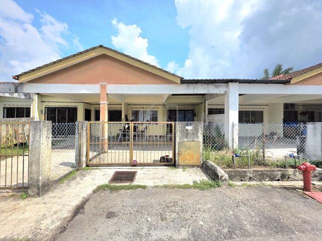 FULL LOAN! LOW BOOKING Single Storey Taman Langat Utama 3, Banting 1