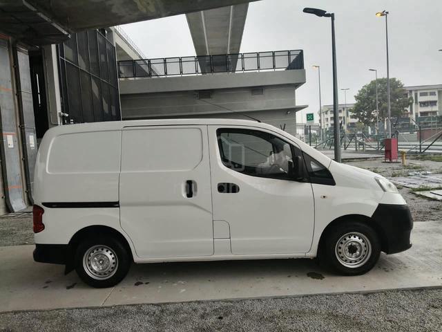 2015 Nissan NV200 1.6 (M) Panel Van - 4