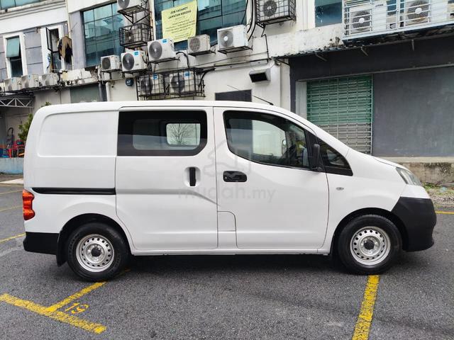 2012 Nissan NV200 1.6 (M) Semi Panel Van - 4