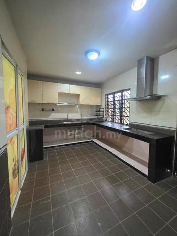 .🟥Bdr Baru Selayang, 3 Storey House🟥Face Empty, 20x83, Full Reno 1