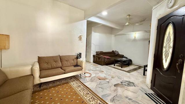 (EXTENDED UNIT) 2 Storey Terrace Jalan Suasana Bandar Tun Hussein Onn 1