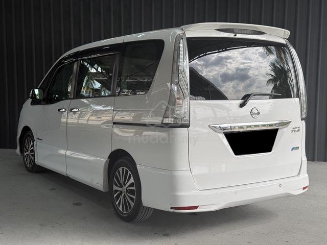 Nissan SERENA 2.0 S-HYBRID HIGHWAY STAR 2 P/DOOR - 4