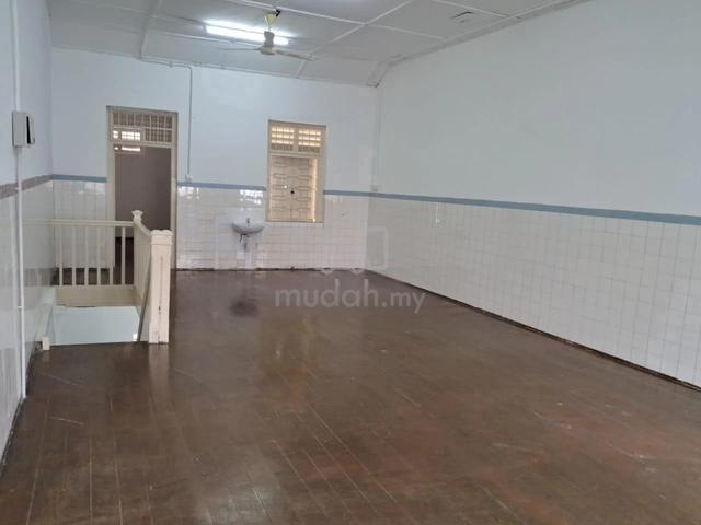 Shop House 2 Storey Corner Chulia Street Georgetown Rent 1