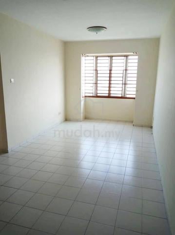 Persiaran Tanjung Apartment 1