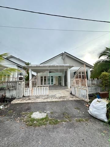 PRICE DROP 29K!🔥 Bungalow 1 1/2 Storey @ Ambangan Heights 1
