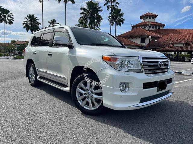 2013 Toyota LANDCRUISER 4.6 ZX (URJ202W) (A) - Cars for sale in Puchong,  Selangor