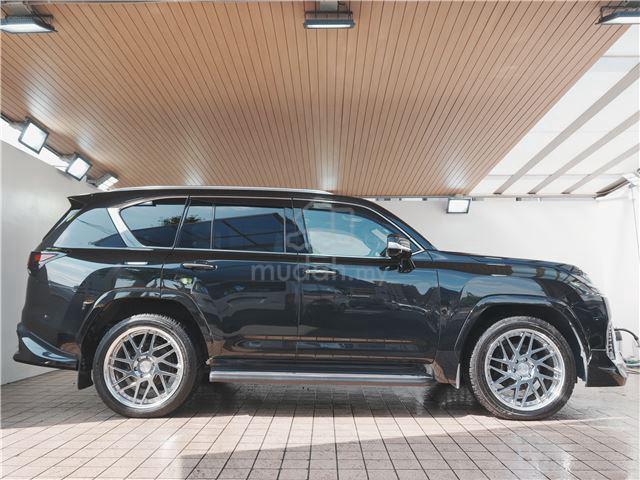2023 Lexus LX600 Mark Levinson 22inch Leonhard rim - 2