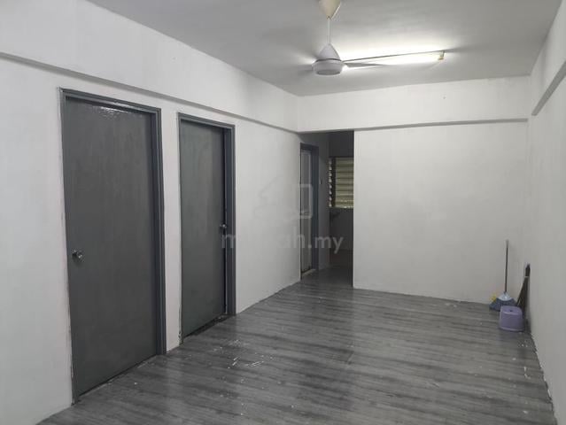 Mahkota Cheras Flat 1