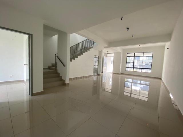 Rare Unit Tebrau @ Taman Ponderosa Original Unit 2 Storey Terrace 1