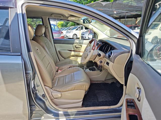 2010 Nissan LIVINA 1.8 (AUTO)-LOAN KEDAI - 4