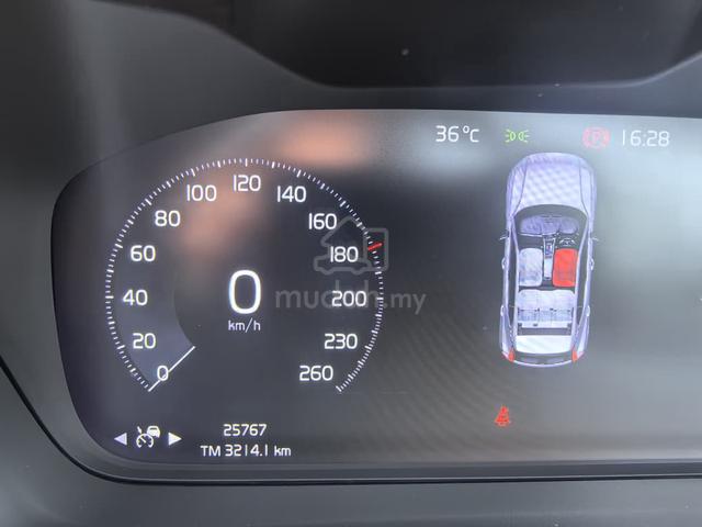 2021 Volvo XC40 1.5 RECHARGE T5 (A) - 5