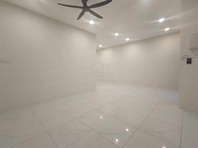Freehold Jalan Kampar 30x80 Full Renovated Semi-D 1