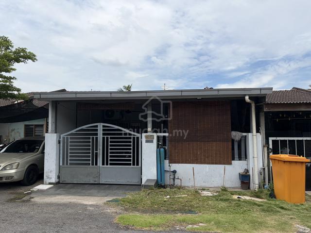Full Renovate 1.5 Storey House Jalan Kopi Meru 1