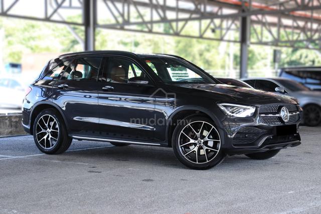 2021 Mercedes Benz GLC300 4MATIC AMG 2.0 - 1