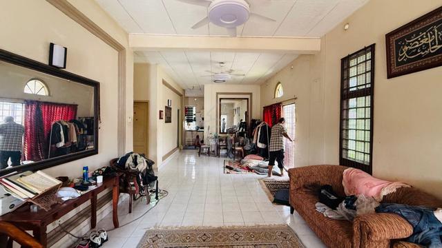 End Lot Single Storey Terrace Seksyen 4 Kota Damansara Selangor 1