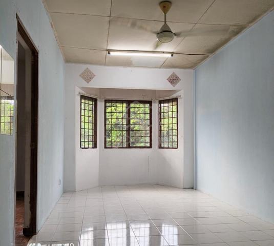 Impian Apartment 1