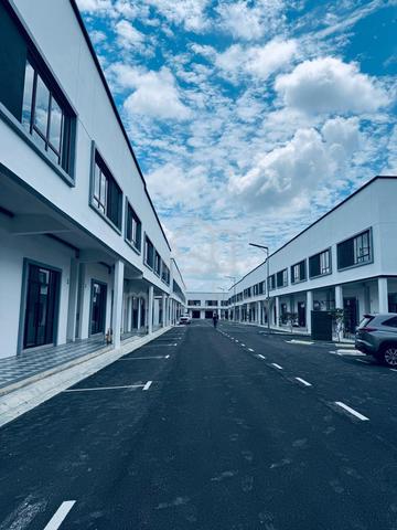 Eco Tropic @ Avenue 2 ,Kota Masai Brand New Shop For Rent 1